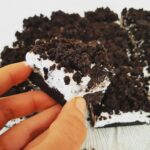 No-bake oreo cheesecake bars